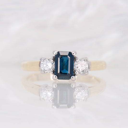 18ct Yellow gold Sapphire and Diamond Three Stone Ring Vintage Sapphire Ring