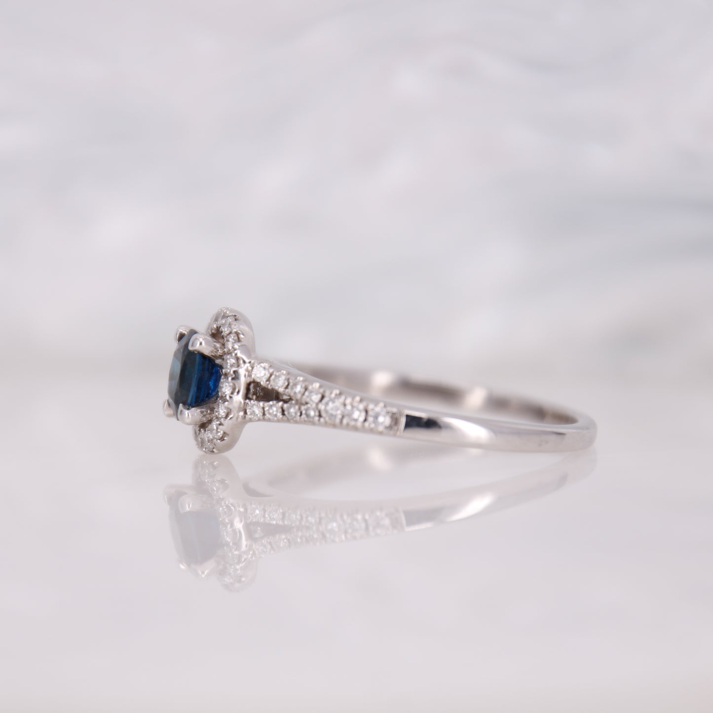 18ct White Gold Sapphire and Diamond Ring