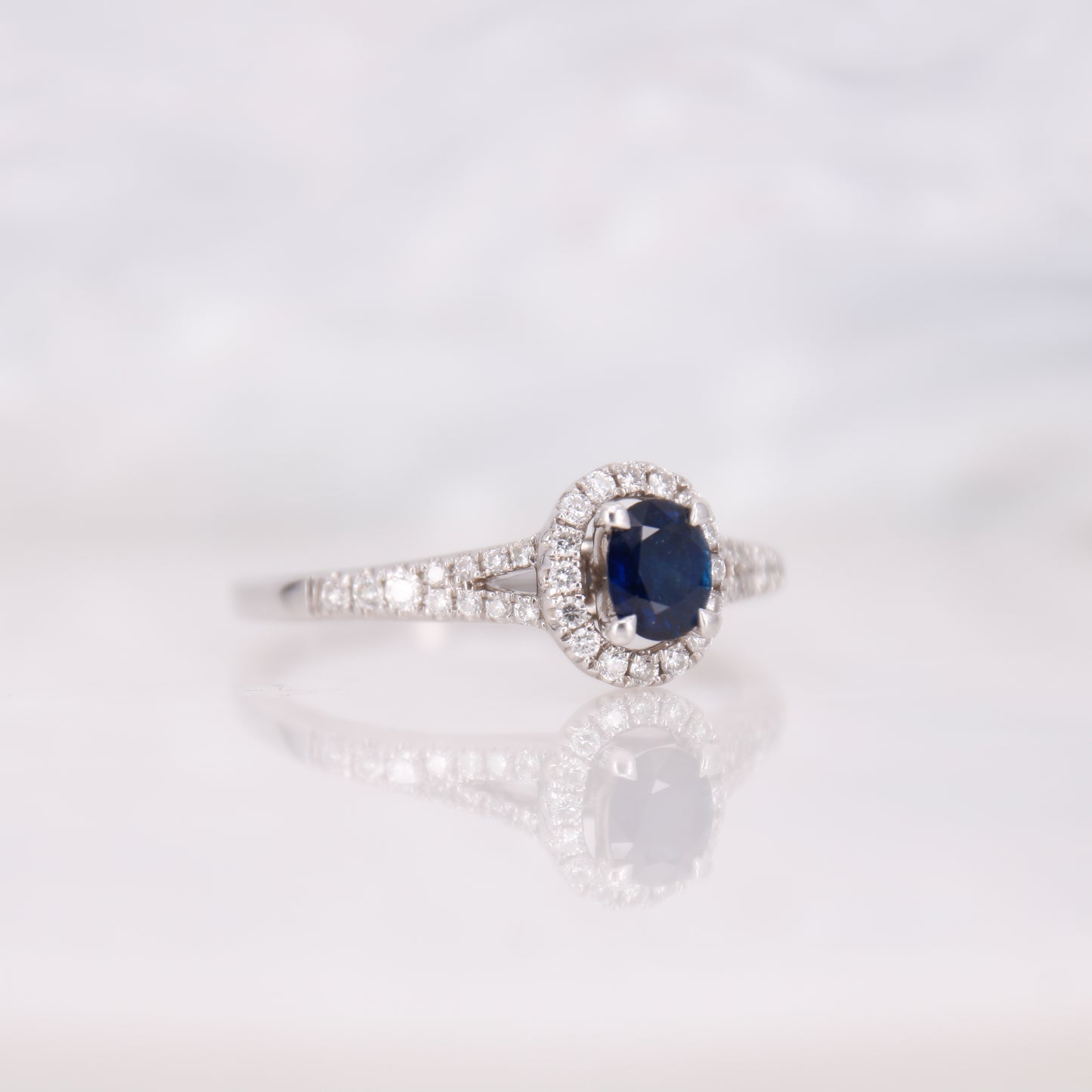 18ct White Gold Sapphire and Diamond Ring